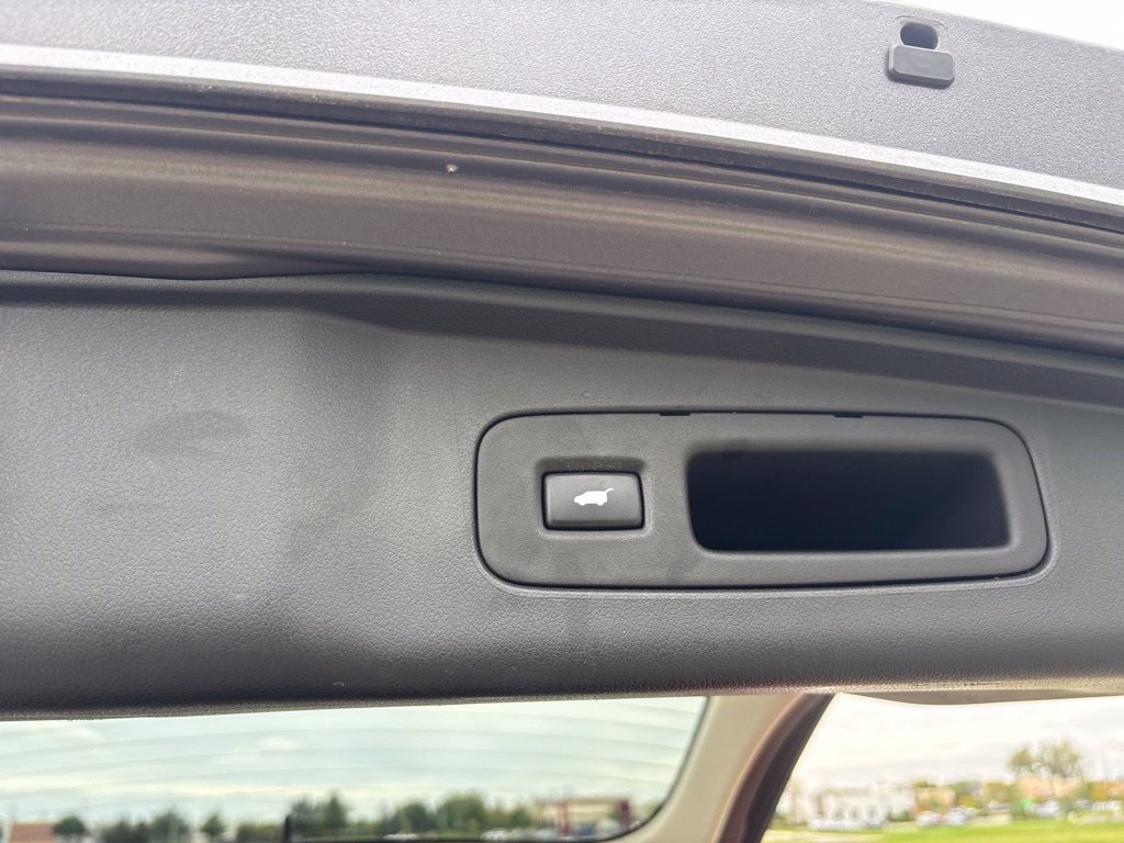 Used 2015 Honda CR-V Touring image 11