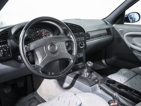 Used 1995 BMW M3 Coupe image 30