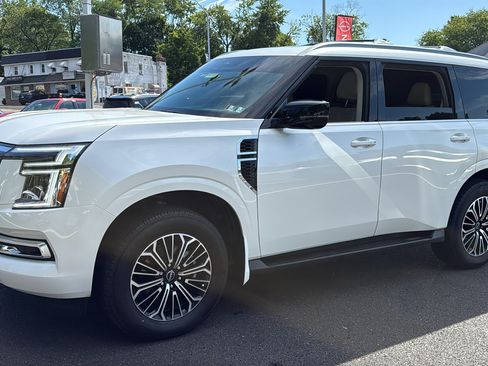 Certified 2026 Nissan Armada Platinum AWD/4WD image 3