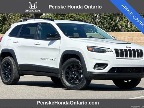 Used 2022 Jeep Cherokee Latitude AWD/4WD image 1