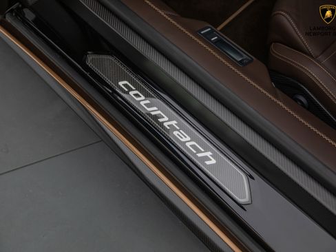 Used 2022 Lamborghini Aventador Countach AWD/4WD image 26