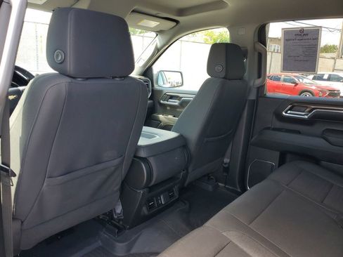 Certified 2024 Chevrolet Silverado 1500 LT AWD/4WD image 11