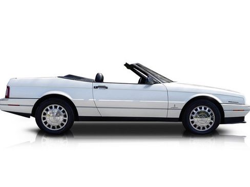 Used 1993 Cadillac Allante FWD image 2