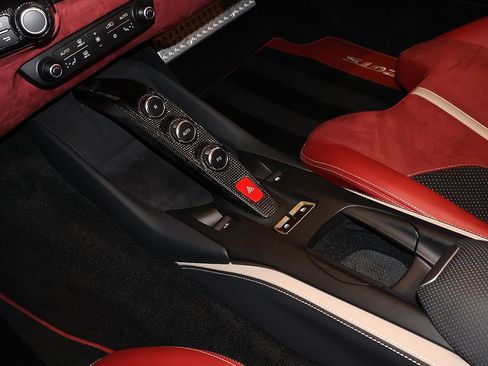 Certified 2021 Ferrari 812 GTS RWD image 92