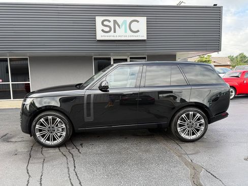 Used 2023 Land Rover Range Rover SE AWD/4WD image 12