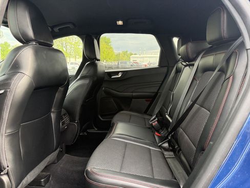 Used 2023 Ford Escape ST-Line AWD/4WD image 10
