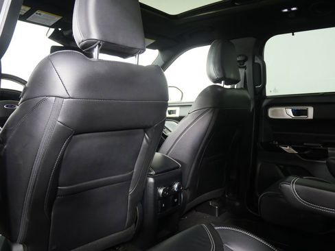 Used 2021 Ford Explorer ST w/ Equipment Group 401A image 17