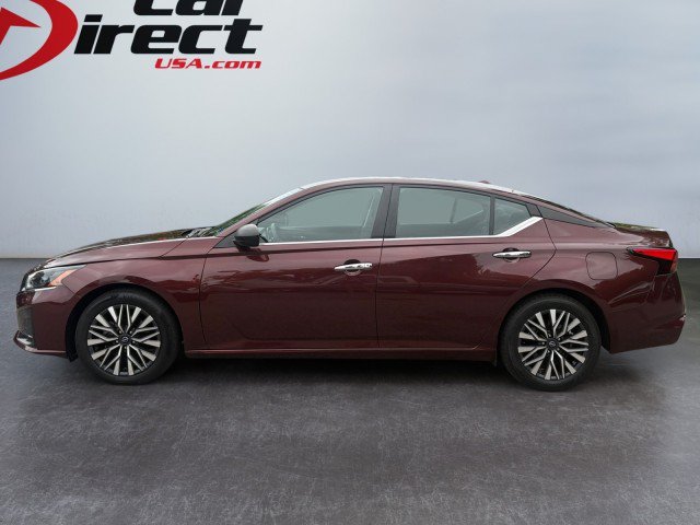 Used 2024 Nissan Altima 2.5 SV FWD image 3