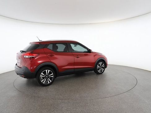 Used 2020 Nissan Kicks SV image 19