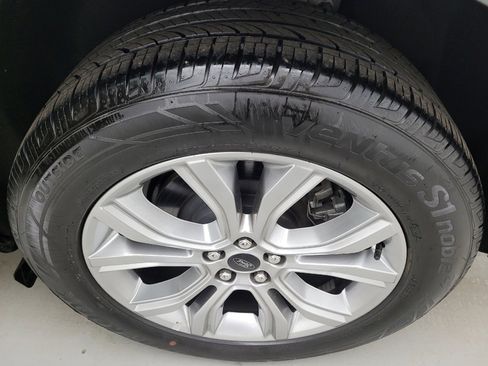 Used 2024 Ford Edge Titanium AWD/4WD image 31