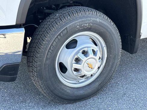 New 2026 Chevrolet Silverado 3500 W/T w/ WT/CX Safety Package AWD/4WD image 18