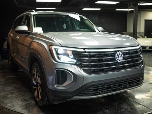 Used 2024 Volkswagen Atlas SE image 5