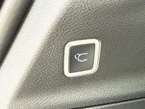 New 2026 Chrysler Pacifica Select w/ S Appearance Package FWD image 30