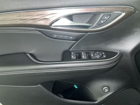 Used 2023 Buick Envision Avenir FWD image 13