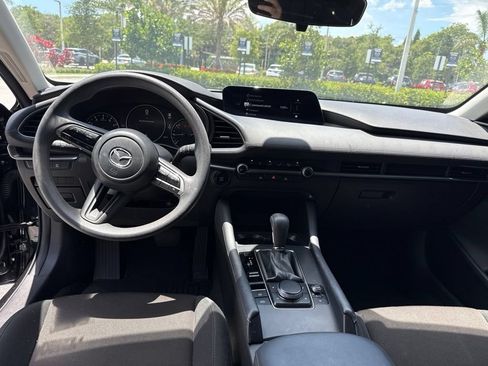 Used 2024 MAZDA MAZDA3 s FWD image 19