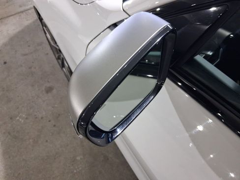 Used 2021 BMW M440i Convertible w/ Premium Package image 11