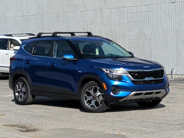Used 2023 Kia Seltos EX AWD/4WD image 18