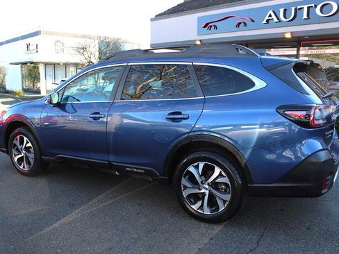 Used 2022 Subaru Outback Limited image 3