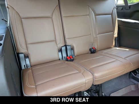Used 2021 Chevrolet Suburban High Country AWD/4WD image 27