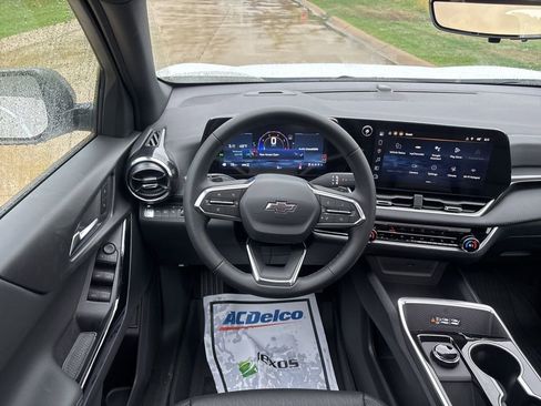 New 2026 Chevrolet Equinox LT w/ Convenience Package II AWD/4WD image 53
