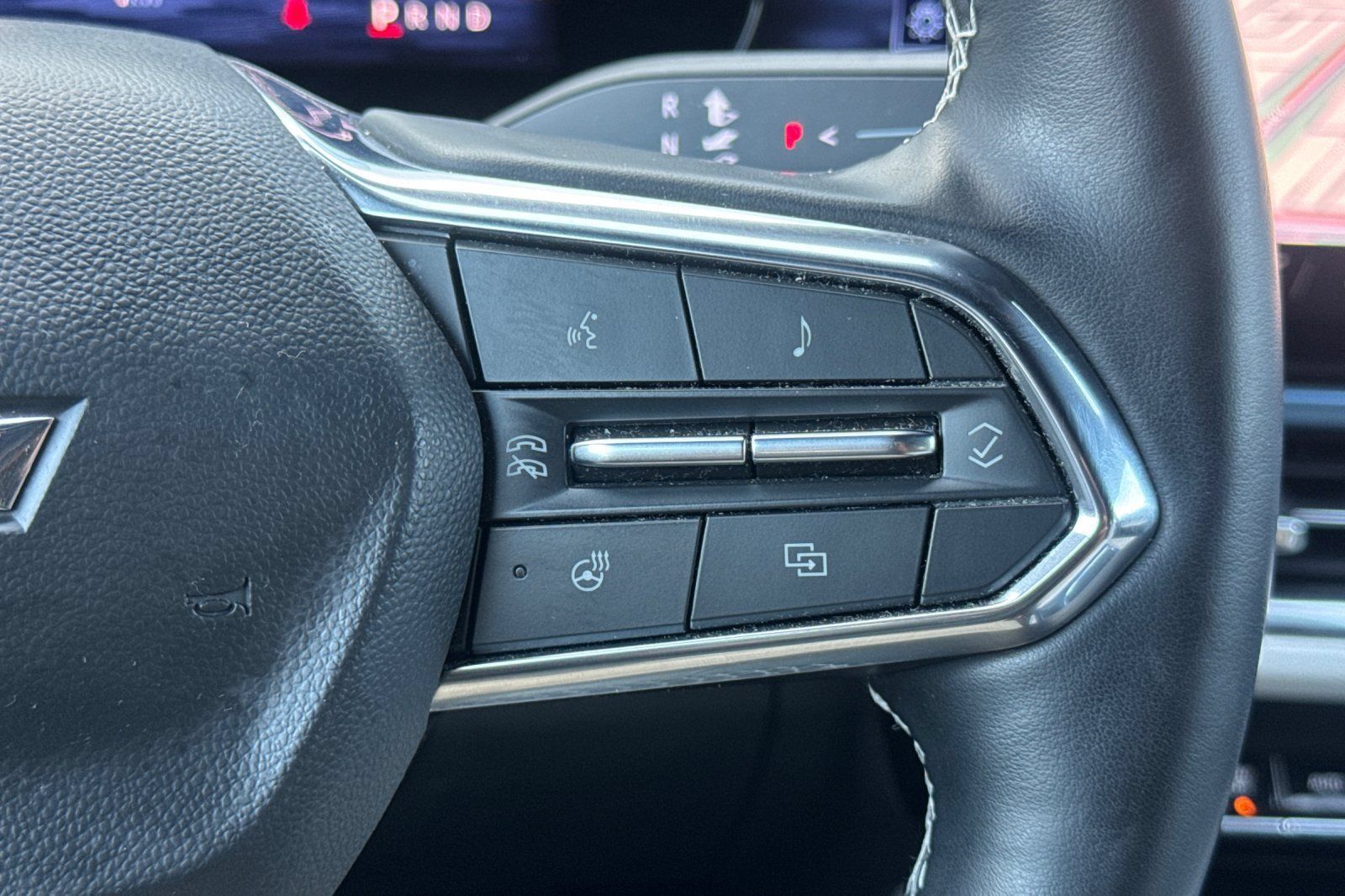 Used 2024 Chevrolet Equinox EV LT FWD image 36