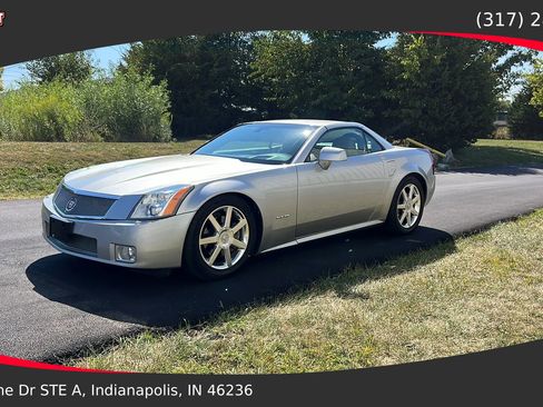 Used 2005 Cadillac XLR image 1