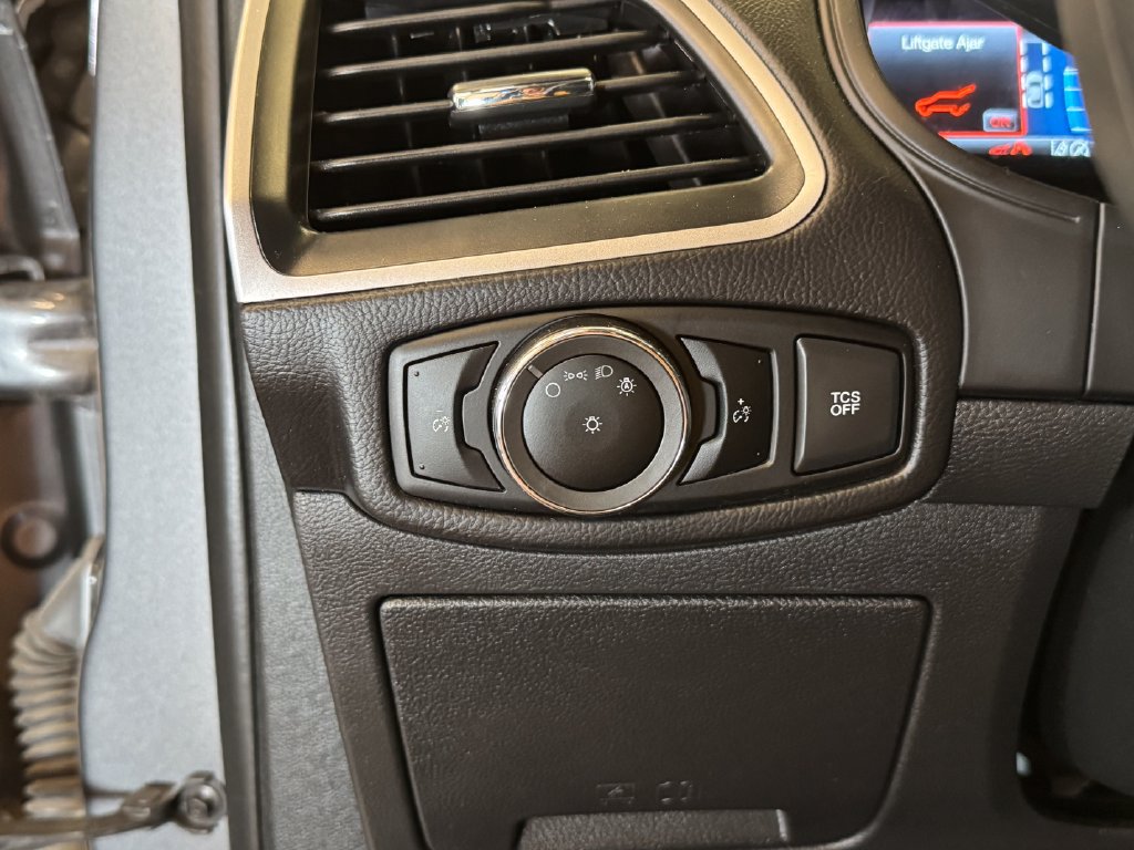 Used 2024 Ford Edge SE AWD/4WD image 18