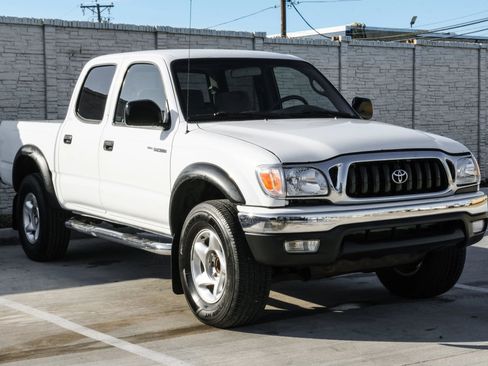 Used 2004 Toyota Tacoma PreRunner image 6