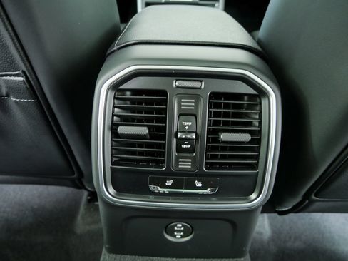 New 2026 Porsche Macan Turbo AWD/4WD image 21