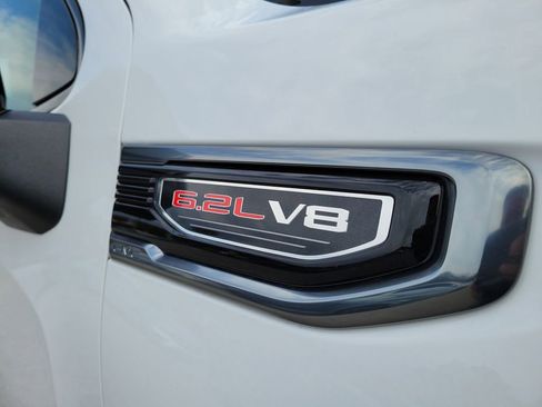 New 2026 GMC Sierra 1500 AT4 w/ AT4 Premium Package image 12