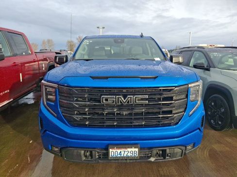 Certified 2022 GMC Sierra 1500 Elevation w/ Elevation Premium Package image 3