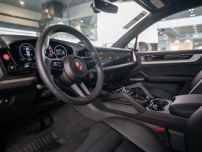 New 2025 Porsche Cayenne