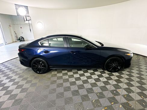 Used 2024 MAZDA MAZDA3 s FWD image 10