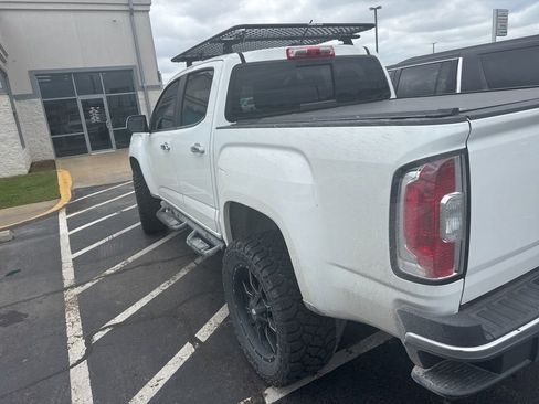 Used 2016 GMC Canyon SLT w/ Driver Alert Package image 2