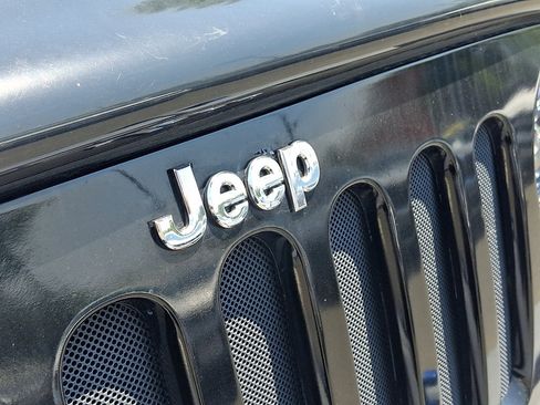 Used 2012 Jeep Wrangler Sport AWD/4WD image 16