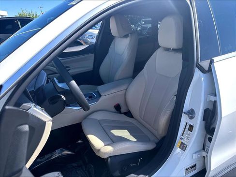 Used 2025 BMW i4 eDrive40 RWD image 23
