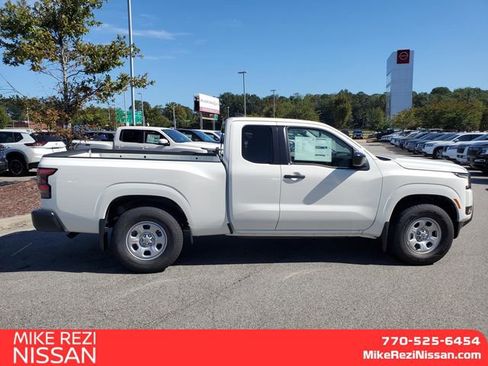 New 2026 Nissan Frontier S image 2