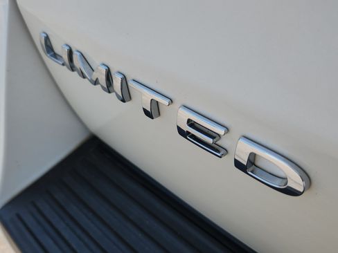 Certified 2019 Ford Expedition Limited w/ Equipment Group 302A AWD/4WD image 11