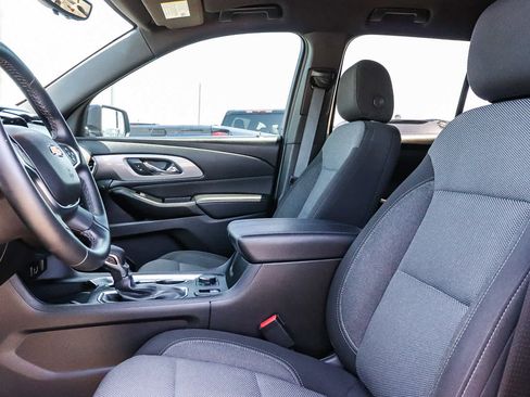 Used 2023 Chevrolet Traverse LT FWD image 25