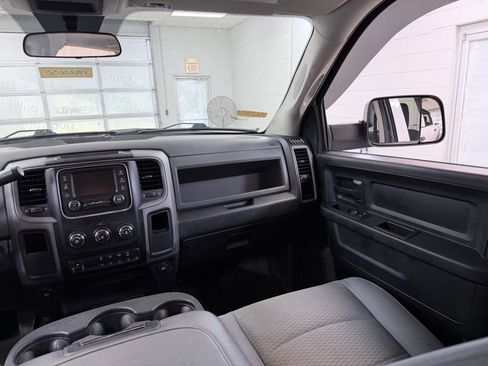Used 2017 RAM 2500 Tradesman w/ Chrome Appearance Group AWD/4WD image 28