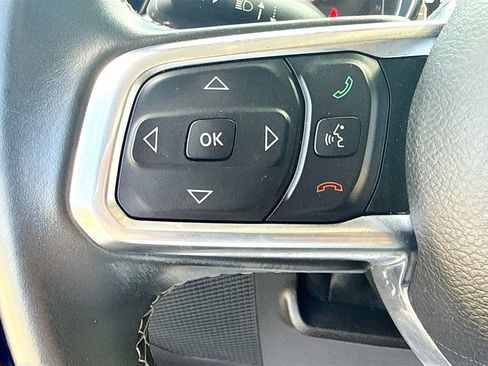 Used 2018 Jeep Wrangler Unlimited Sahara AWD/4WD image 34