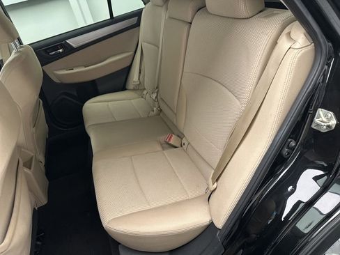 Used 2015 Subaru Outback 2.5i Premium AWD/4WD image 13