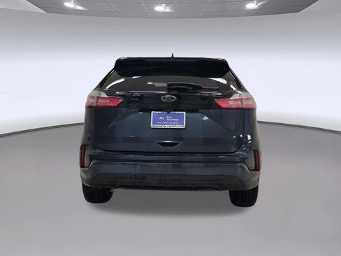 Used 2022 Ford Edge SE w/ Black Appearance Package AWD/4WD image 8