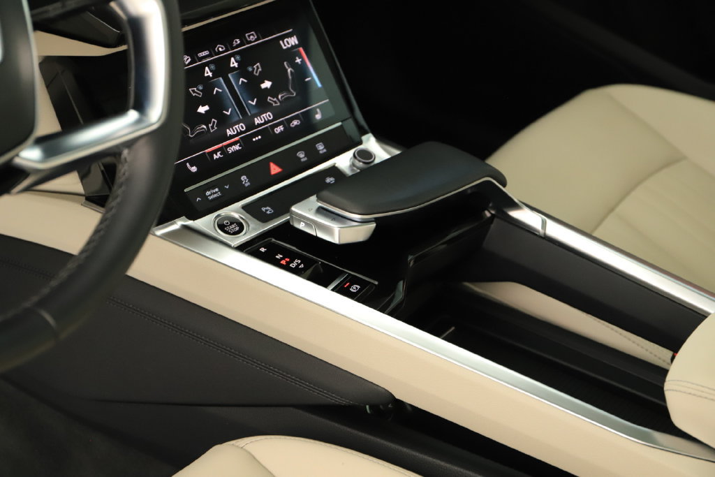 Certified 2024 Audi Q8 e-tron Premium AWD/4WD image 17