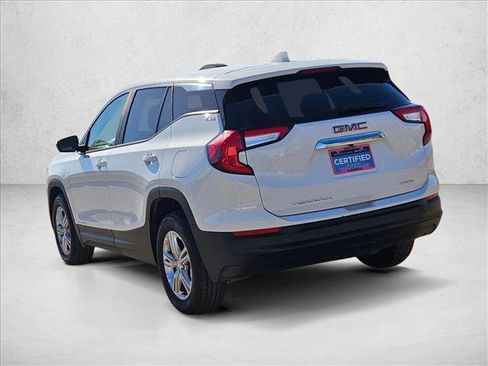 Certified 2024 GMC Terrain SLE image 8