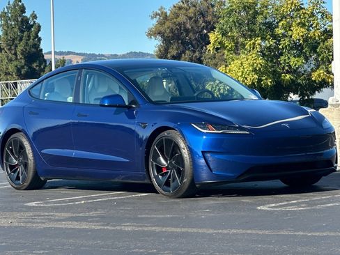 Used 2024 Tesla Model 3 Performance AWD/4WD image 2