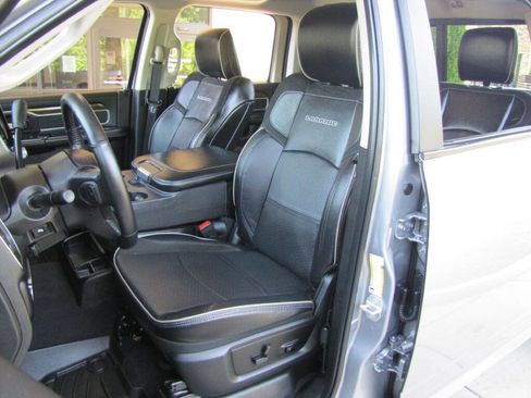 Used 2024 RAM 2500 Laramie image 16