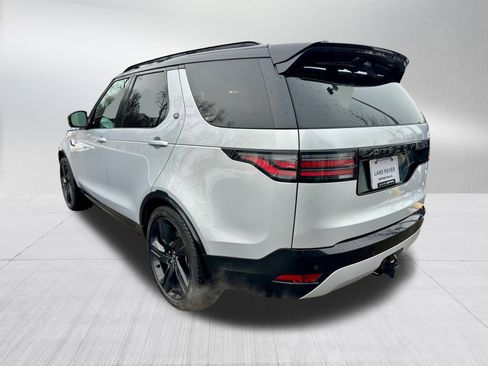 Used 2024 Land Rover Discovery Dynamic SE image 10