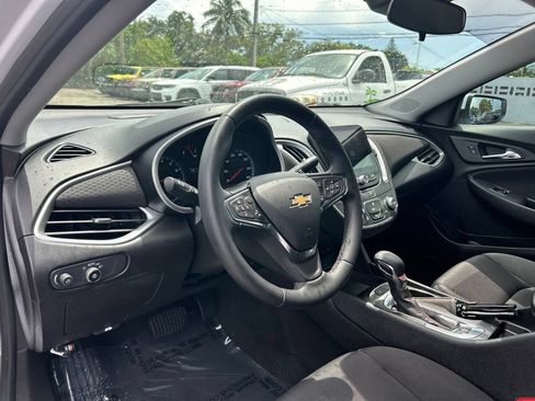 Used 2024 Chevrolet Malibu RS FWD image 10
