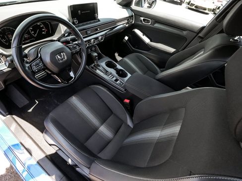 Used 2023 Honda Civic Sport image 17